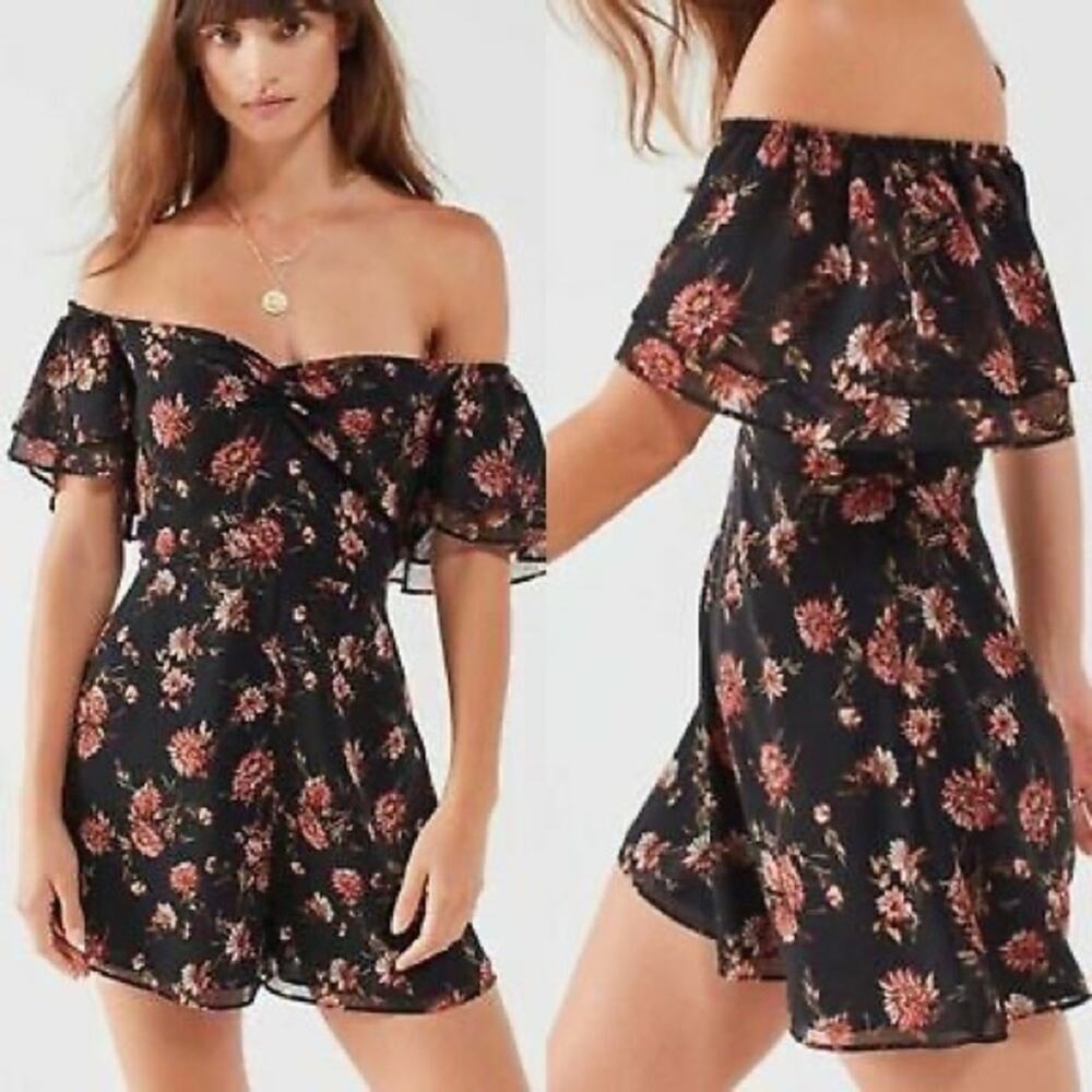 Kimchi Blue Black Floral Off The Shoulder Romper‎